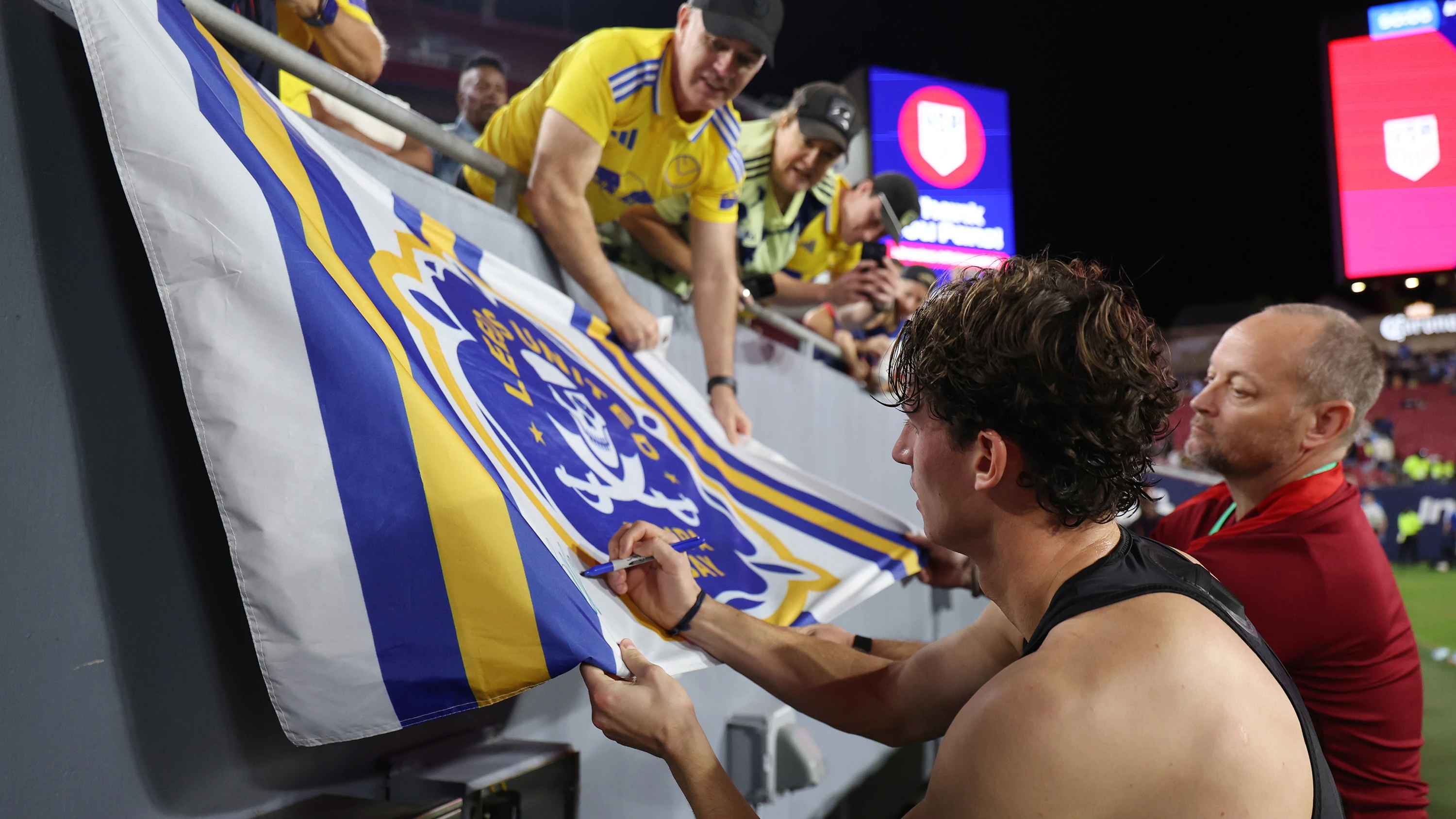 布伦登·亚伦森 美国国家队坦帕湾球迷