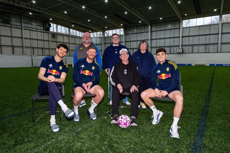 佩佩收到一线队明星的意外邀请